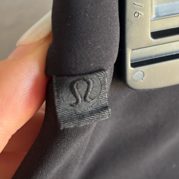 Lululemon On The Move Pants - Picture 3 of 5